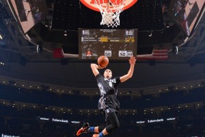 开云体育在线-努涅斯用实力证明自己，沙特节奏掌控洪都拉斯，绿茵场上的南美飓风与沙漠时计