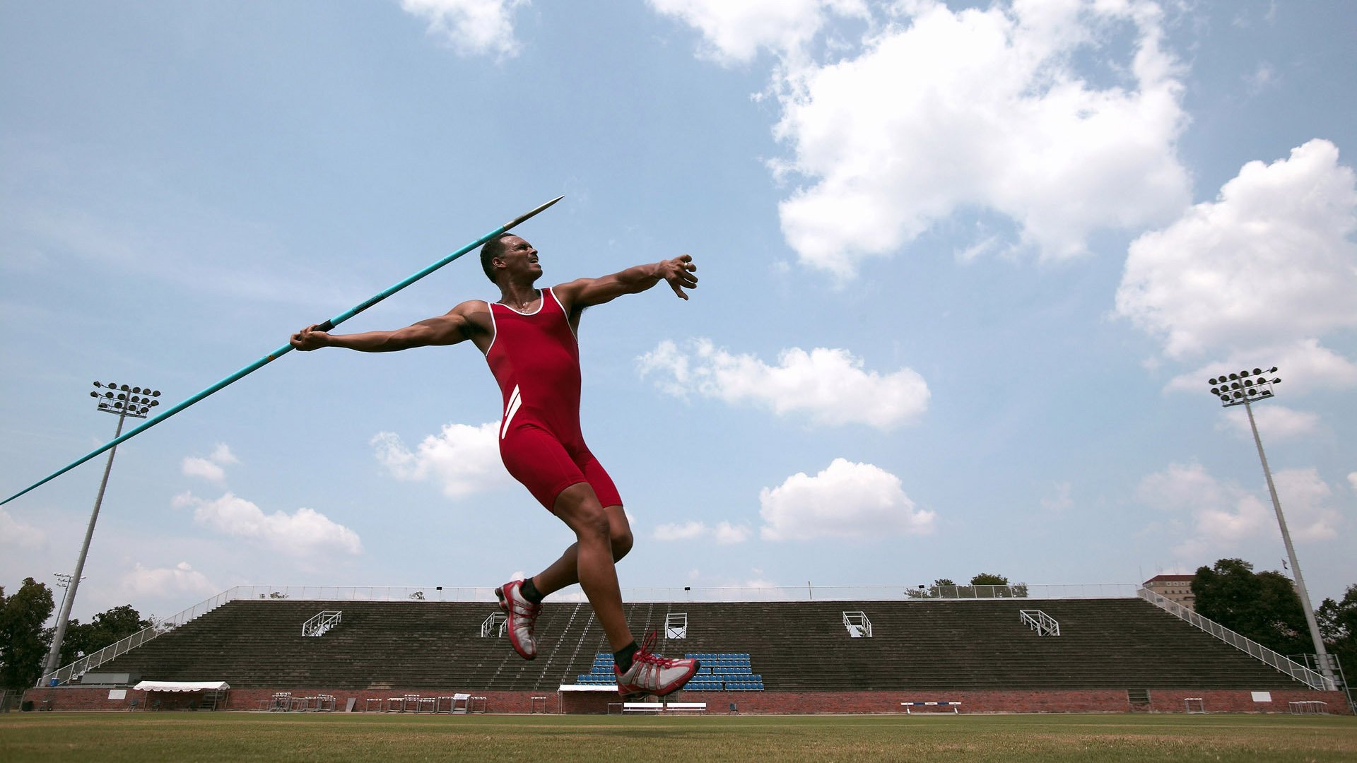 快船完胜雄鹿，文班亚马成为关键先生